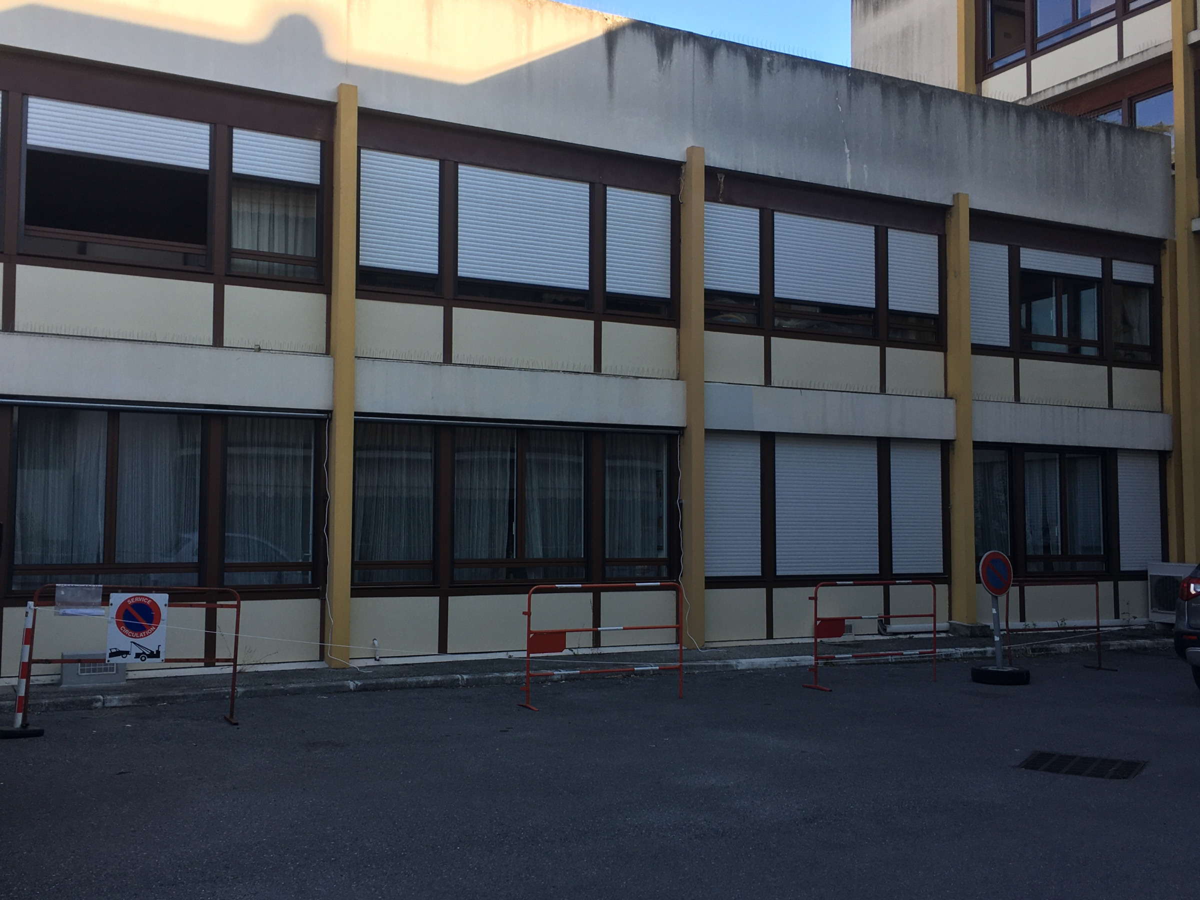 CCAS de Cannes Stores & Volets R